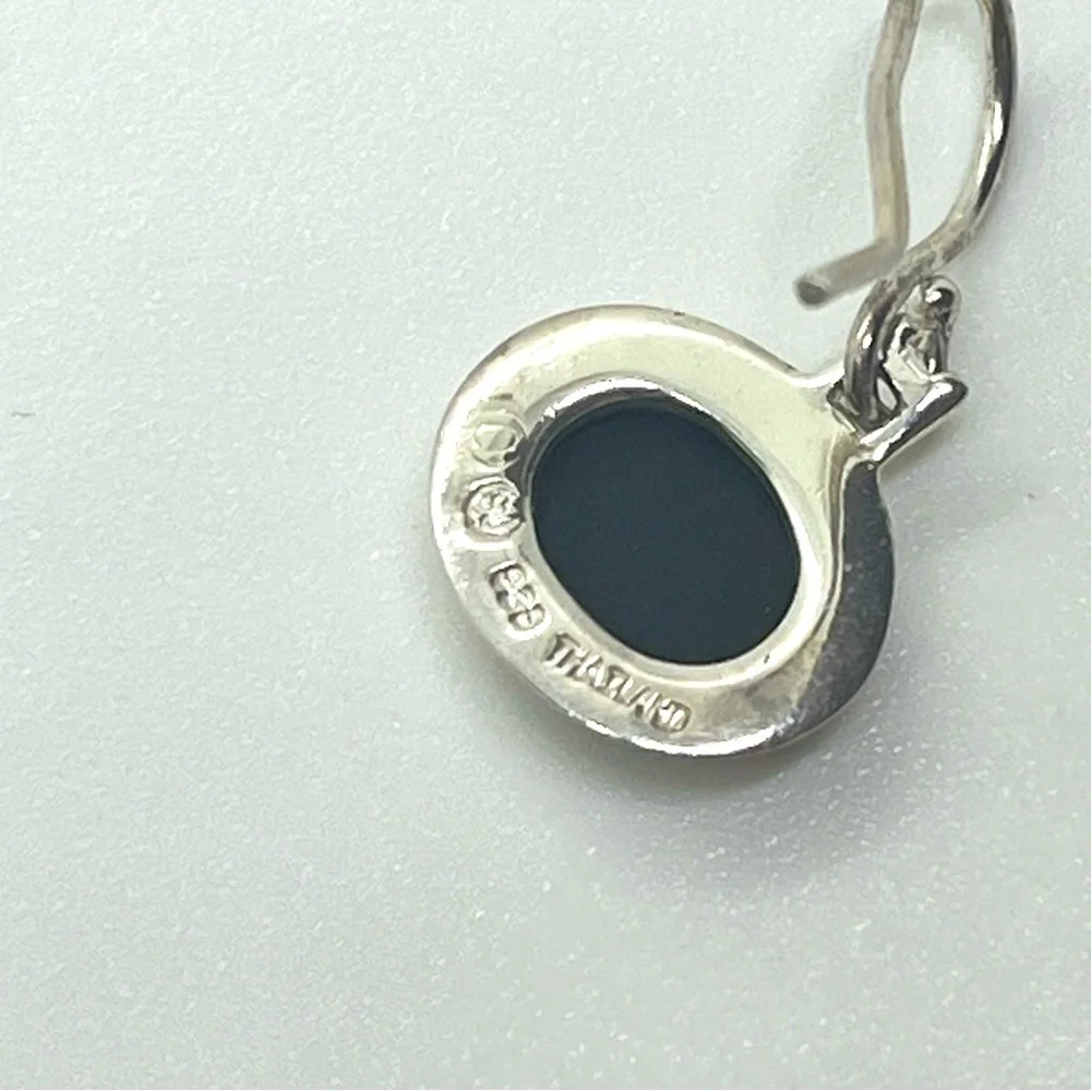 Sterling Silver 925 Dangle Oval Onyx made in Thialand  Earrings 1/2” - Picture 3 of 4